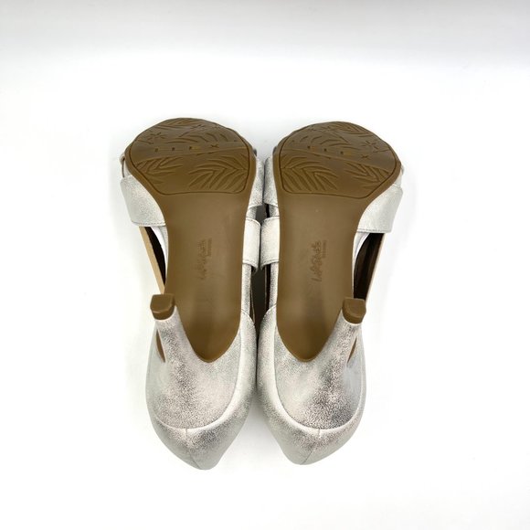 9W 9 WIDE Lifestride Mega Silver Metallic Faux Vegan Leather Dress Sandals Heels - Picture 9 of 14